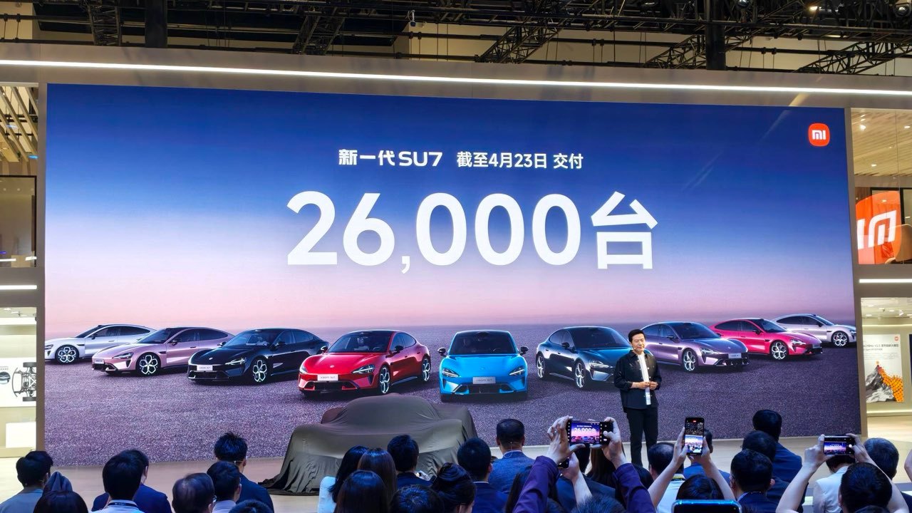 不得不说，新款小米 SU7 的实力真的肉眼可见，超高的锁单量、稳定两万加月销，实