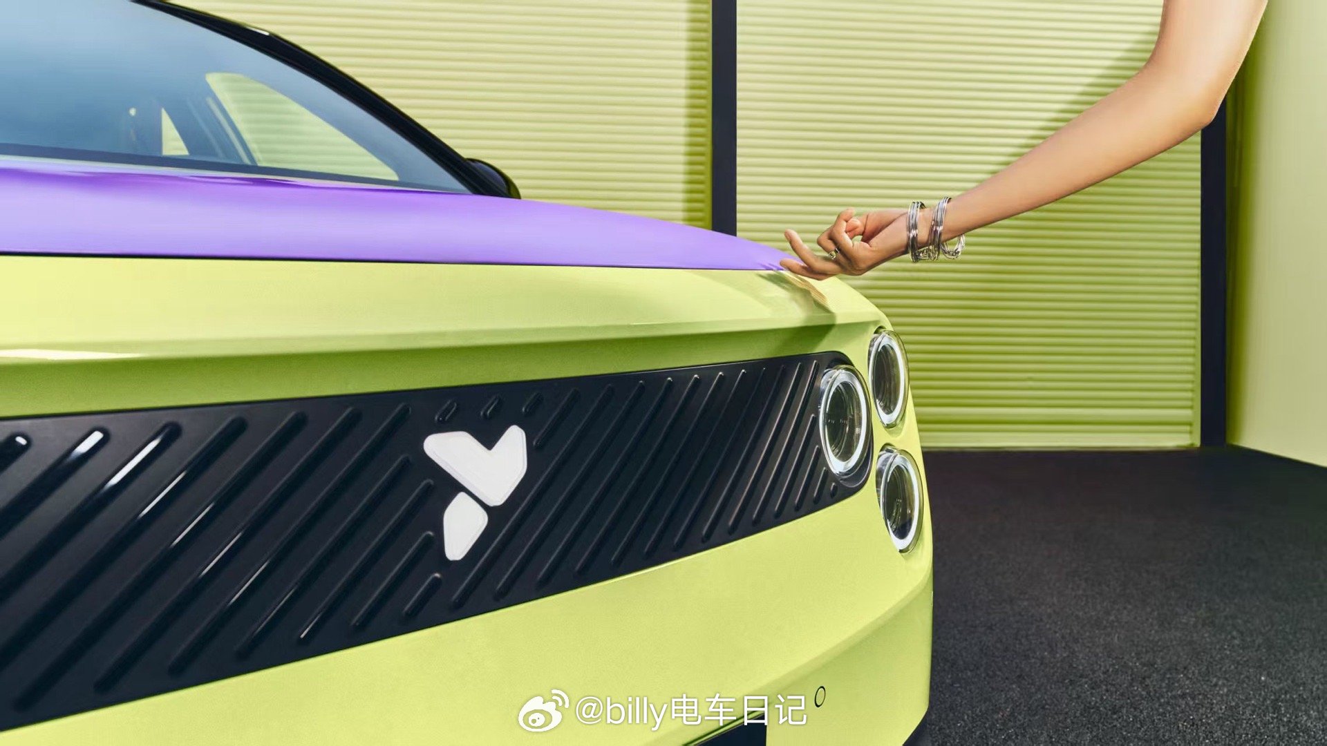 蔚来firefly萤火虫即将上市一周年！今天全新特别版来了！命名：千禧漫波！限量