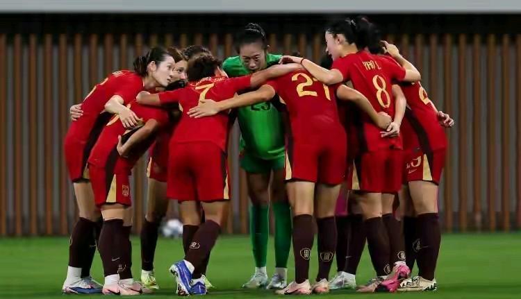 中国女足，铿锵玫瑰又回来啰！

比分荡气回肠，场面刚性十足，依靠陈巧姝和王霜的进