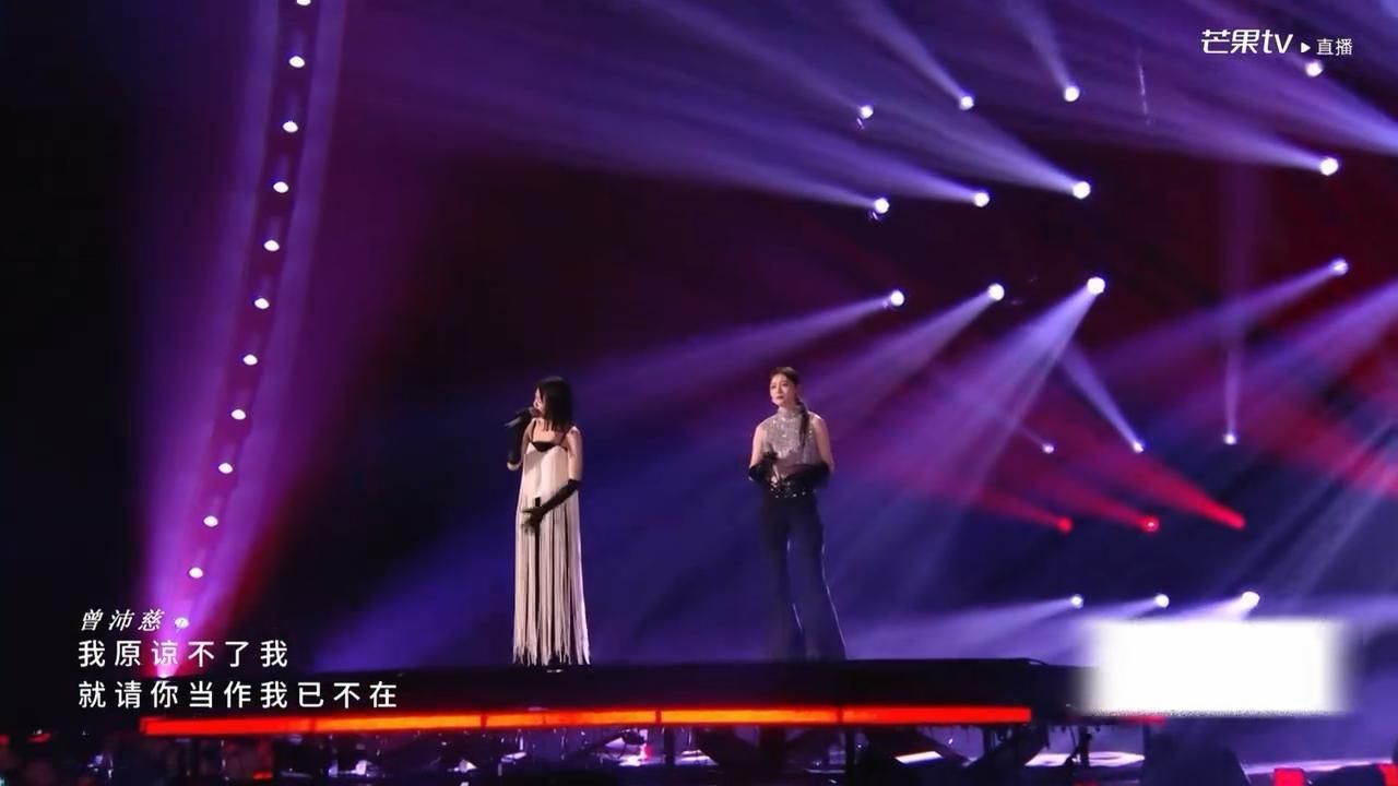曾沛慈X叶一茜｜被大家夸夯爆了的《搁浅》舞台