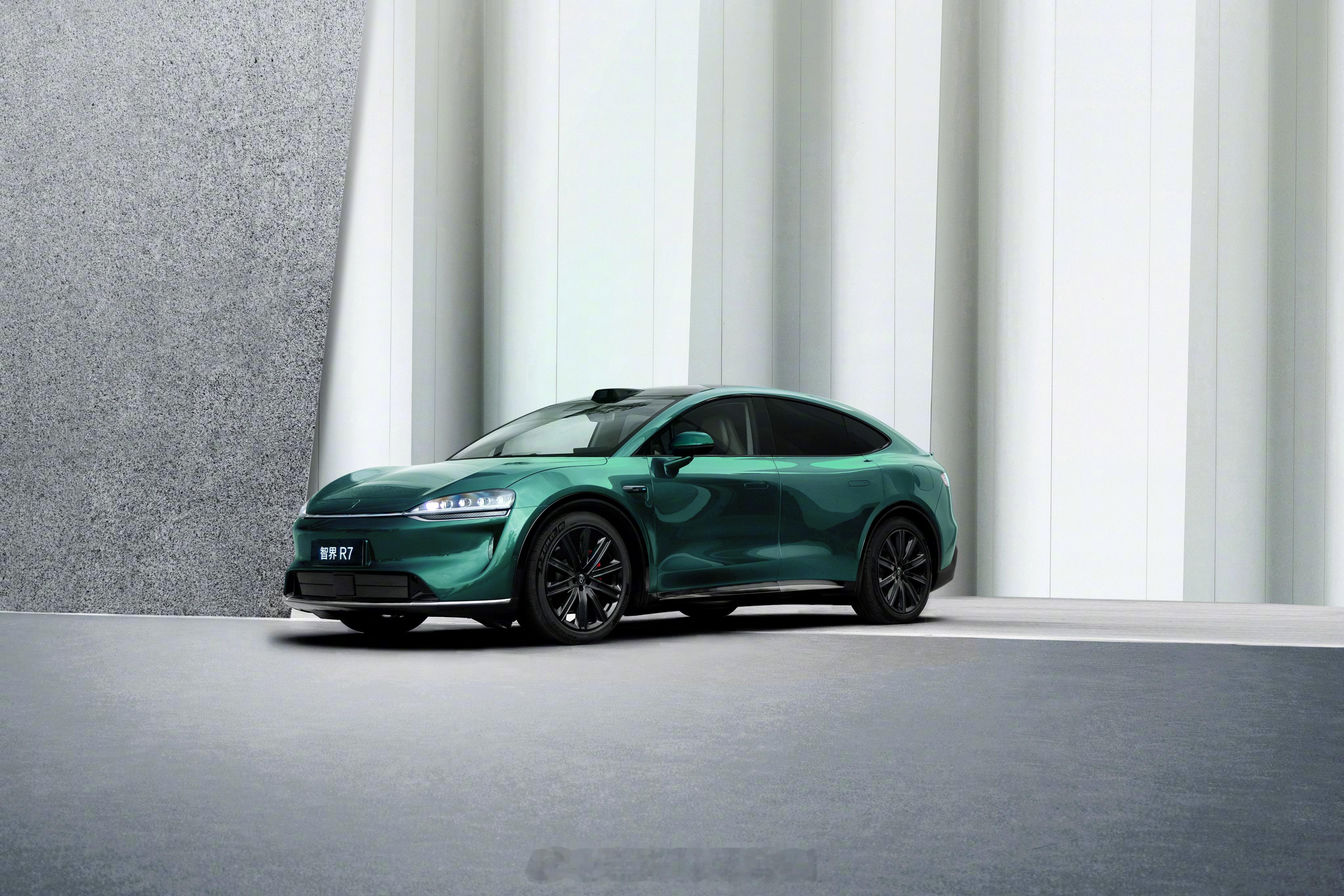 智界R7这次真把电池“卷”起来了！提到耐久性测试，以往都是油车百万公里“刷屏”，