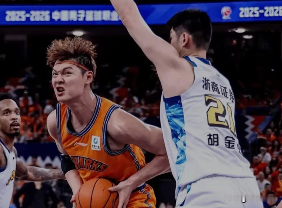 上海夺冠夜，王奶奶29+15，关键时刻硬气了一回，张震林也升级了！用正负值+17