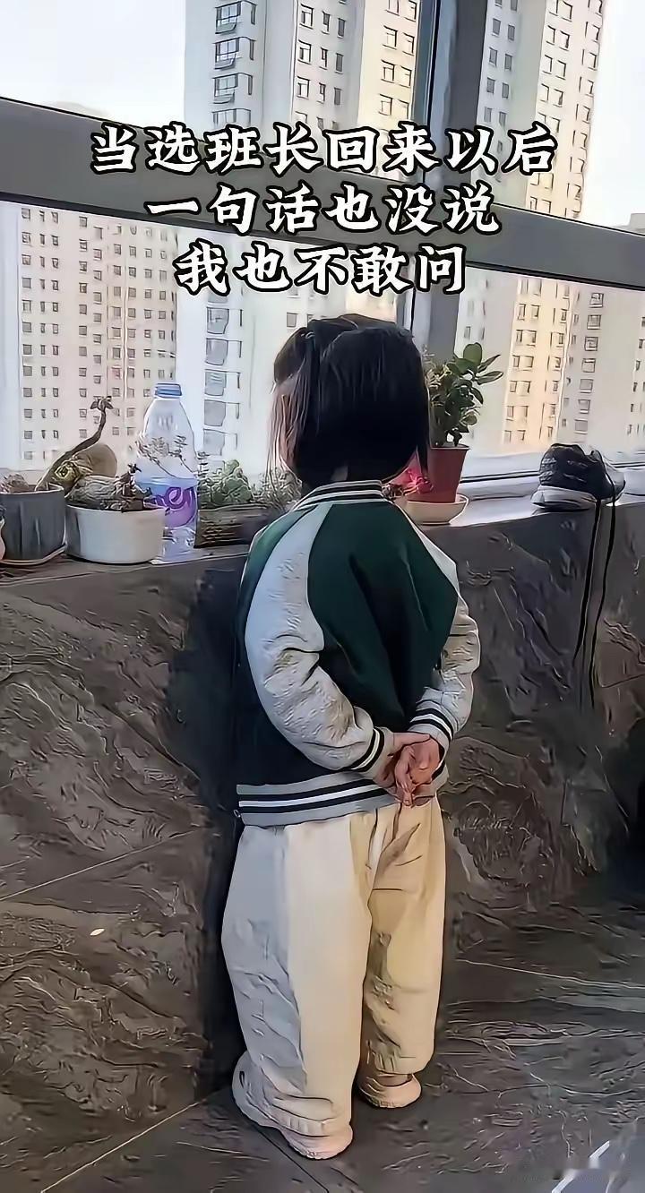 “六一”儿童节快到了，
小朋友们会给自己送什么礼物呢，
会有卡通棒棒糖吗？