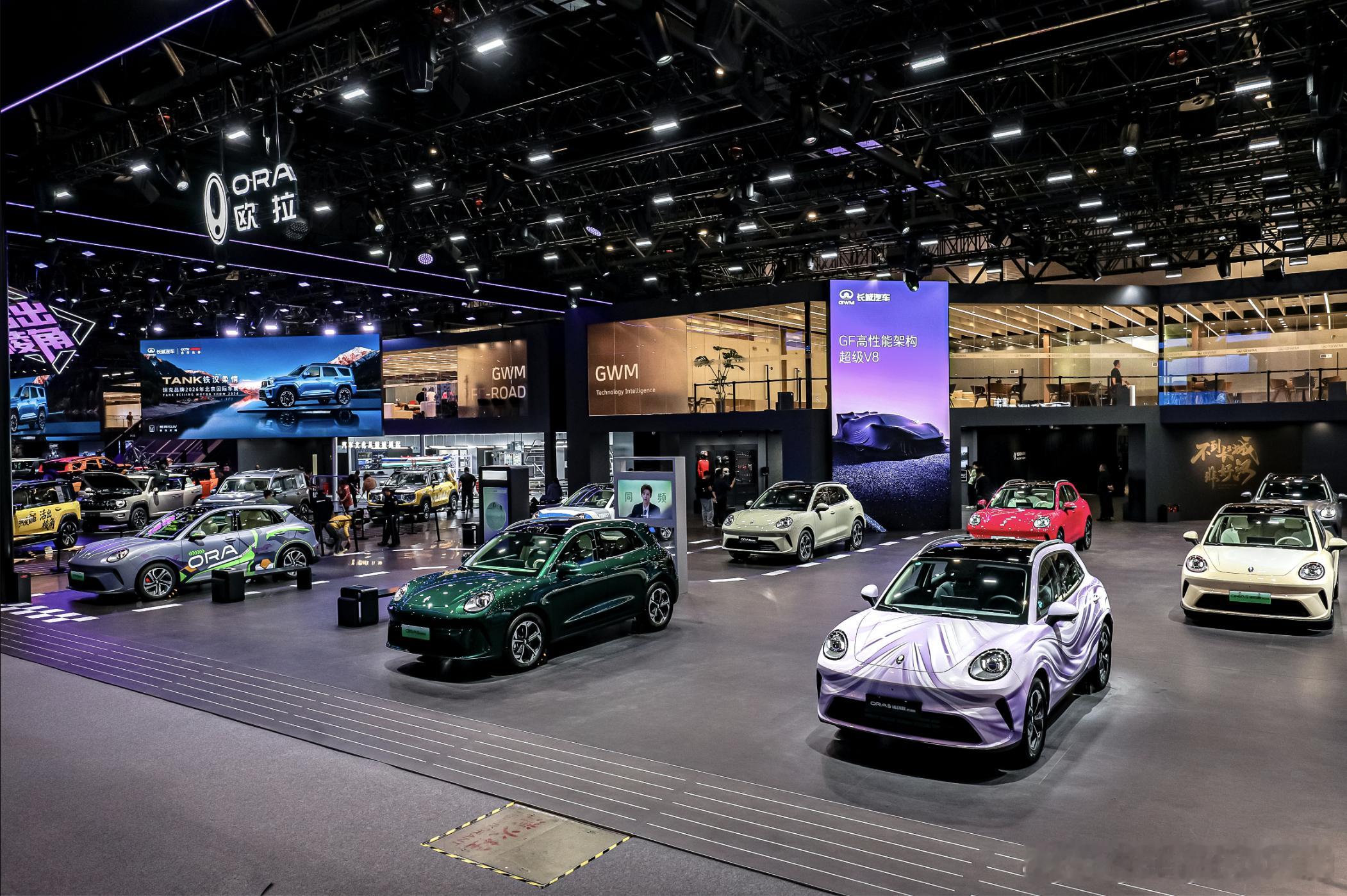 姐妹们！北京车展逛断腿，但必须来跟你们分享长城欧拉这波骚操作！以前总觉得欧拉就是