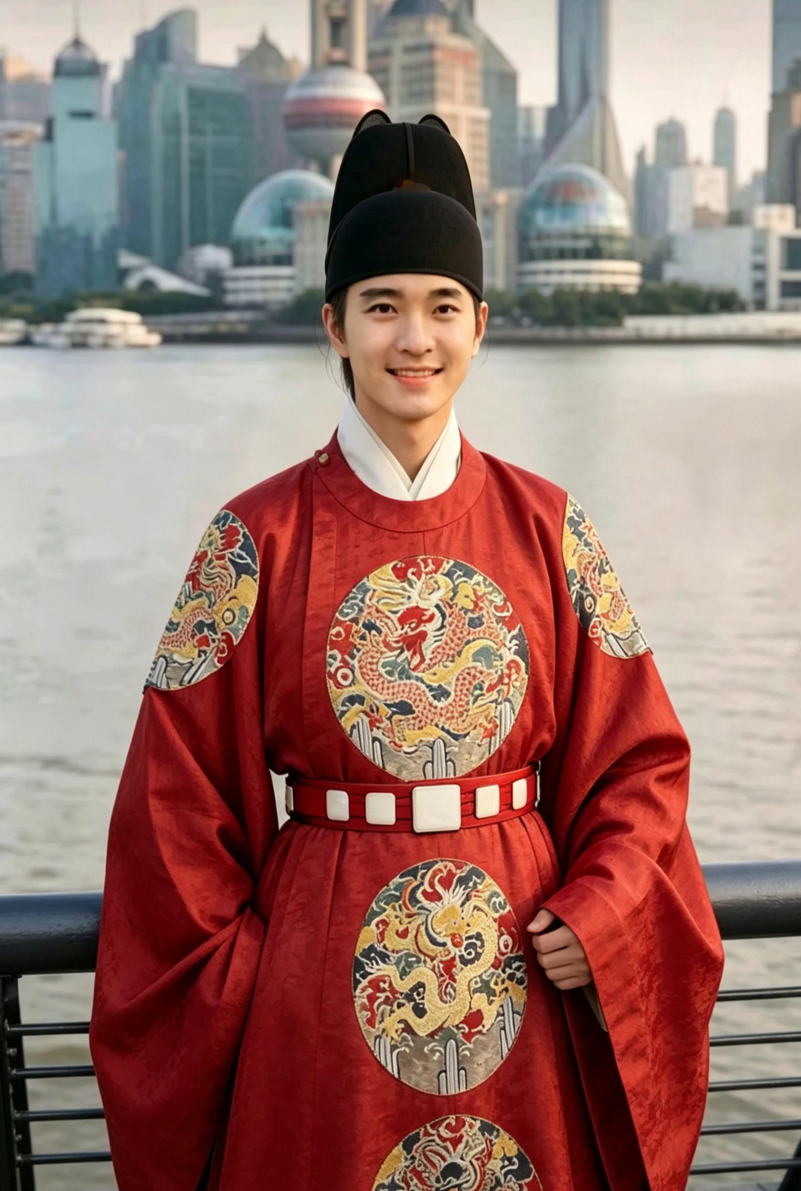 周星驰名字是母亲凌宝儿取的，取自“雄州雾列，俊采星驰”，现在也有网友觉得是取自“