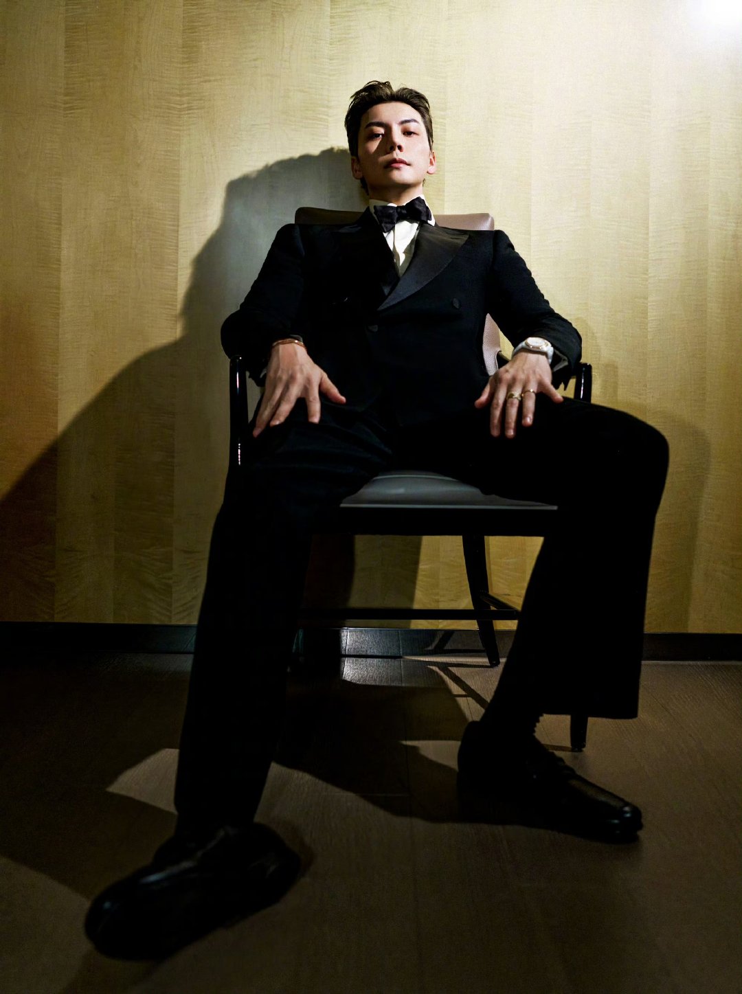 陈伟霆陈伟霆品质盛典出图陈伟霆品质盛典出图黑西装daddy范陈伟霆黑西装dadd