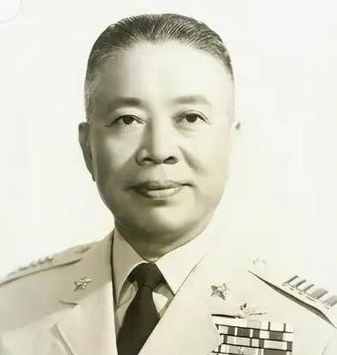 绝了！国民党抓了蔡孝乾，杀害吴石，自以为把中共台湾地下党一锅端时，却不知道李克农