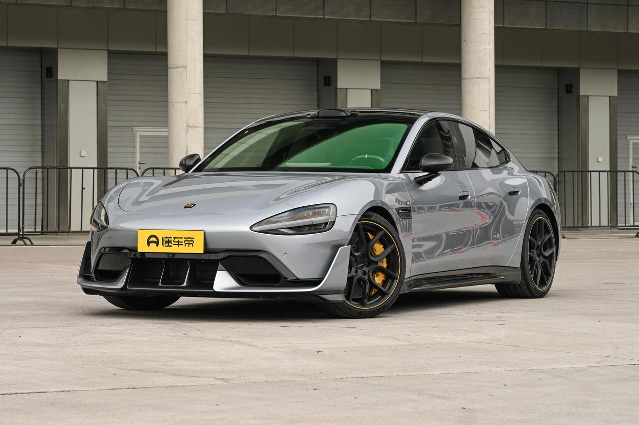 从上市2小时锁单破万到11月仅卖出80辆，小米SU7 Ultra在短短9个月内经