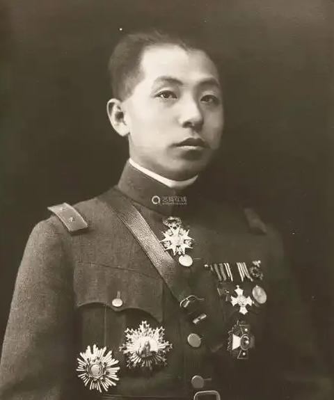 1958年，张学良时隔22年再见蒋介石，对蒋介石说：“总统，你老了。”蒋介石看了