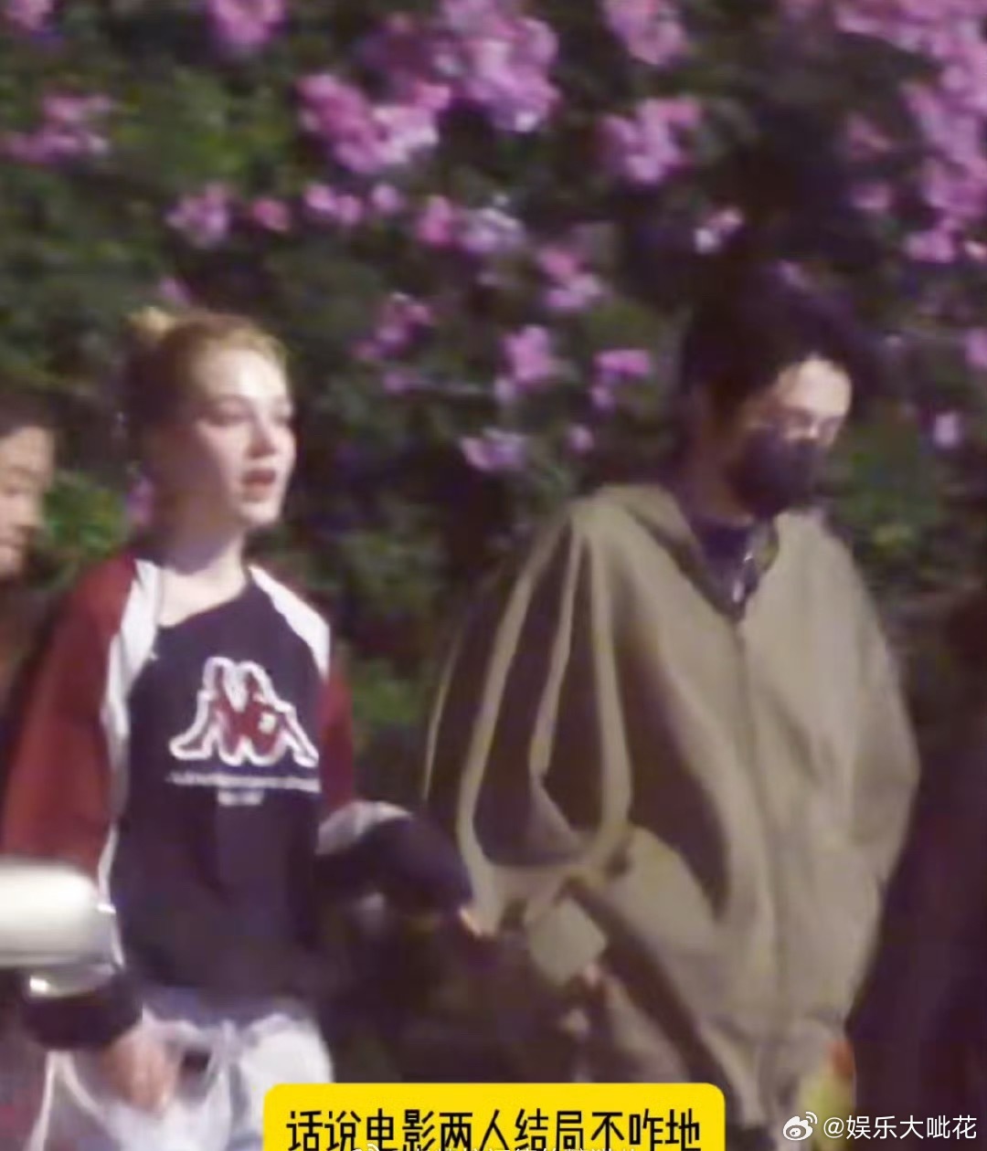 李兰迪 张新成张新成跟同事吃个饭而已，也没有亲密举动 ，怎么又被传和李兰迪分手了