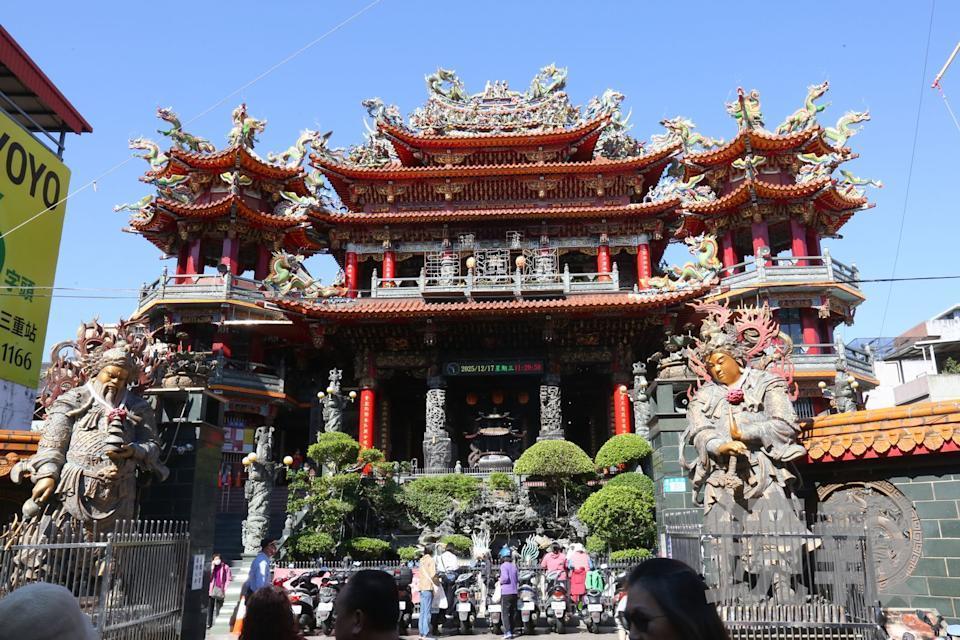 马年春节除夕夜，赖清德收到坏消息，中国台湾运势抽到“下下签”

2月16日夜，中