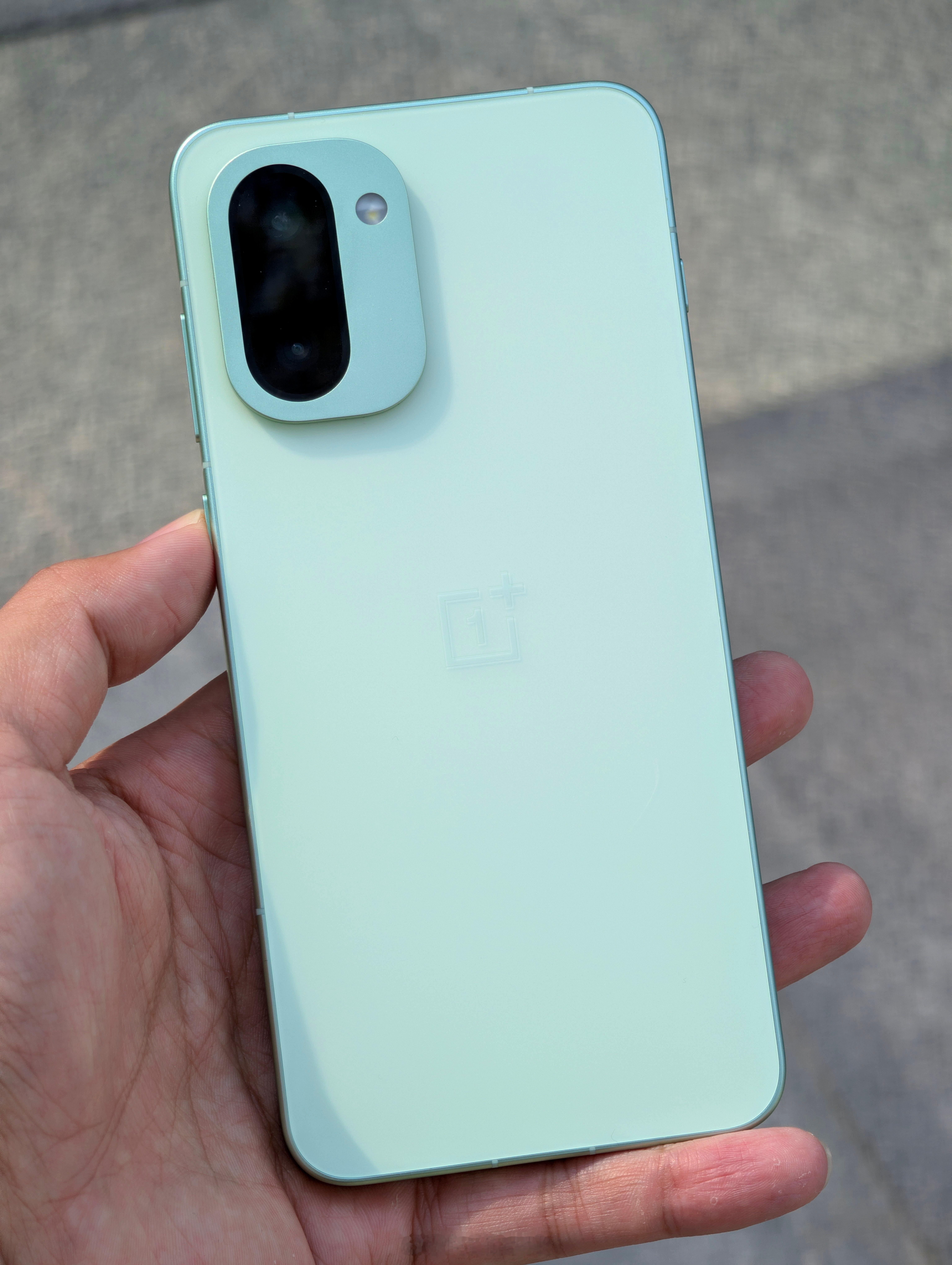 一加Ace 6T刷一加15R，成功下车，我应该是第一个