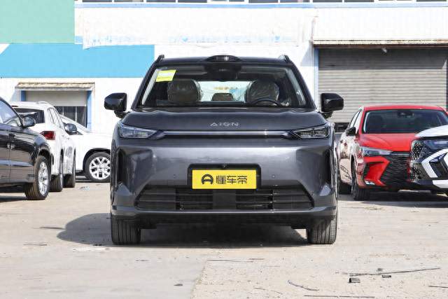 家用SUV如何选？这款10万级纯电SUV，能兼顾露营和通勤