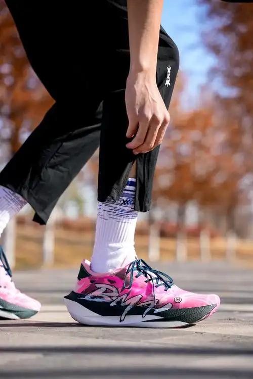 某国发生一起因智能穿戴设备导致的军事机密泄露事件，引发全球关注。

日常佩戴的智