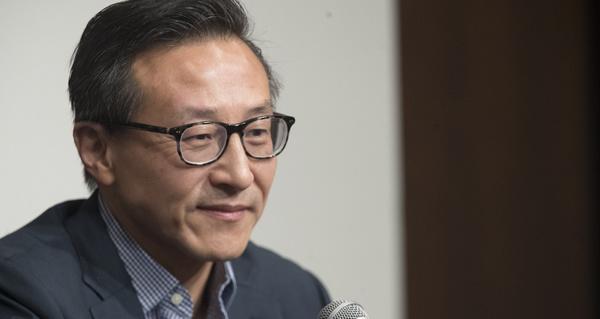 布鲁克林篮网队老板蔡崇信近日做客《All-In》播客节目。当被问到球队新赛季的目