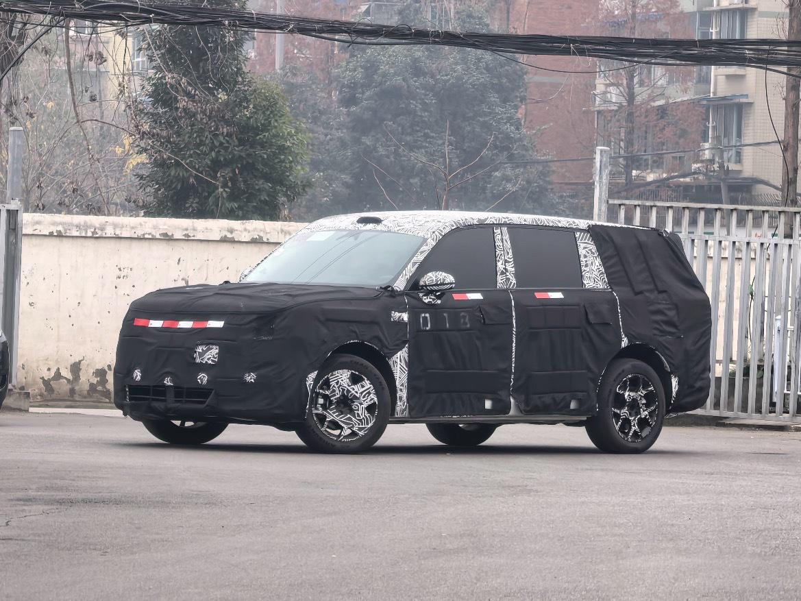 明天就是2025年最后一天了，回乡的渴望越来越强烈，每到年底内心对插混/增程的需