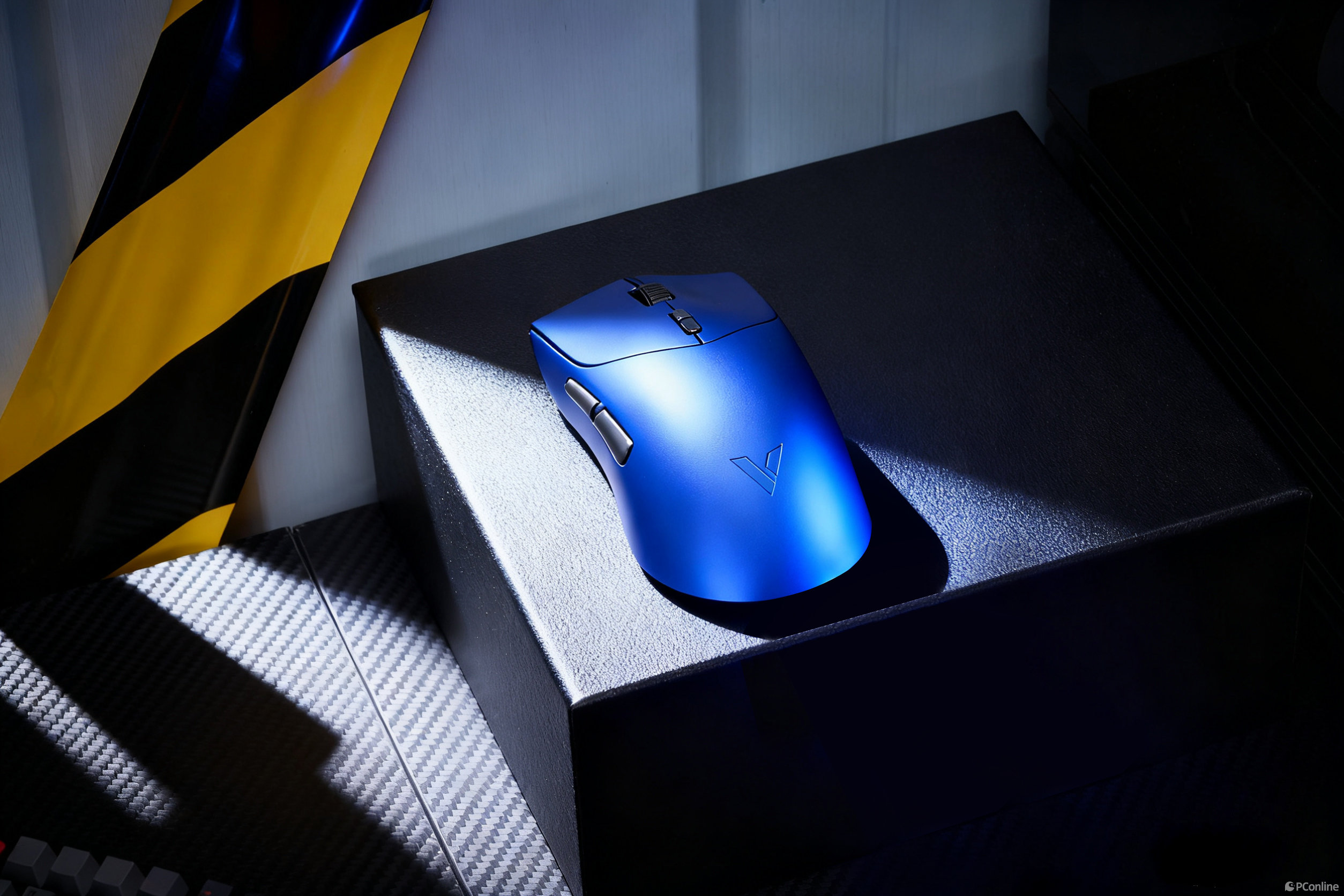 750h續航最快按鍵速度，穩若鎖定——雷柏VT7系列電競鼠標圖賞