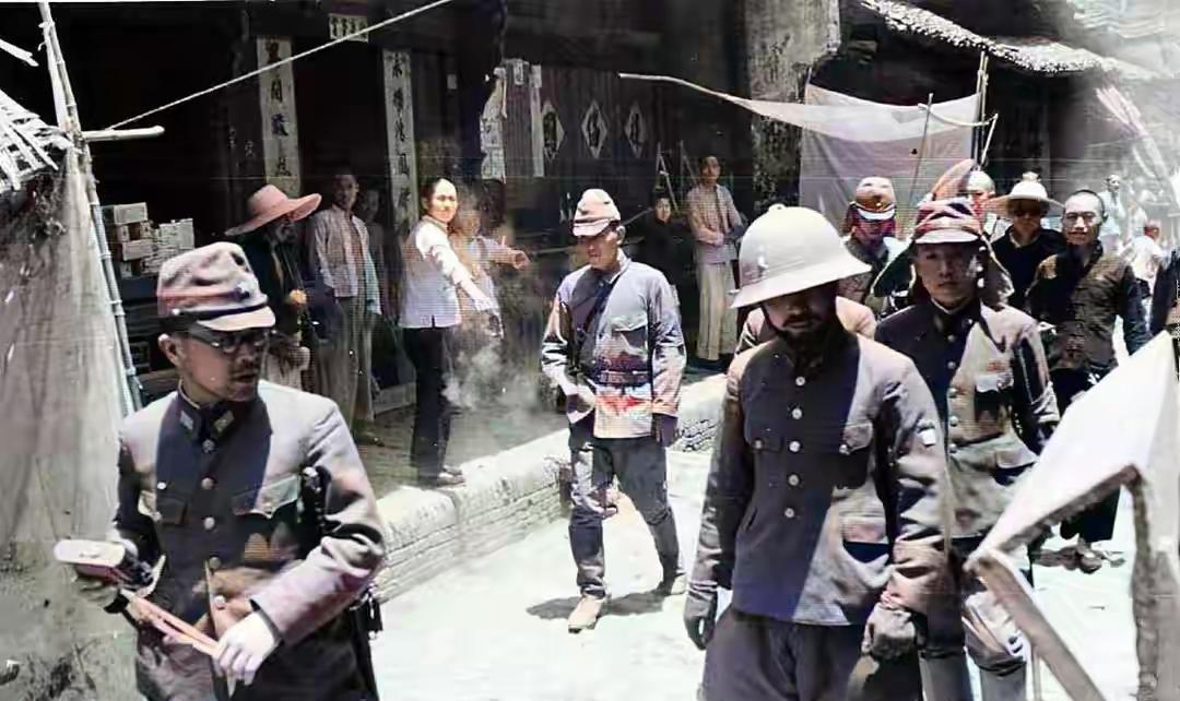 人与人之间的差距，有时真大得离谱。比如同为东方黄种人，中国人温和善良，日本侵略者