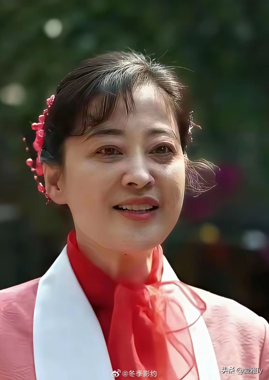 这人长得美不美，标准真的很不好说，就是一种微妙的感觉。梅婷和李雪琴，照片放在一起