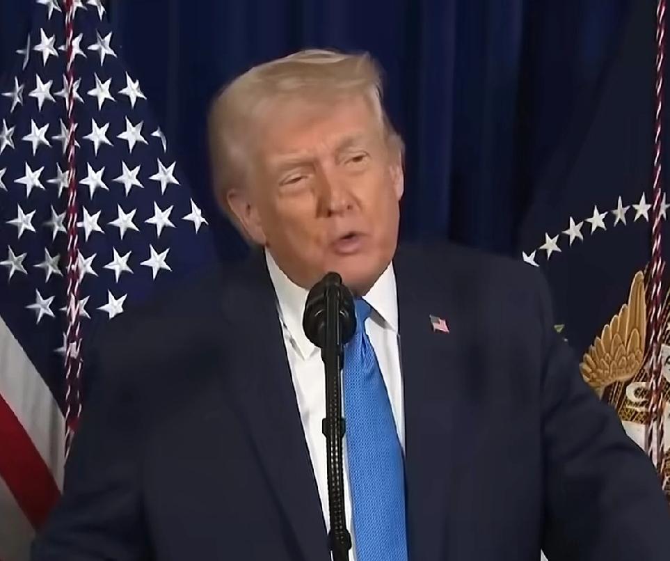 双料出口管制，
难道仅仅是因为高市的错误言论吗？
其背后应该有更深层次的用意，