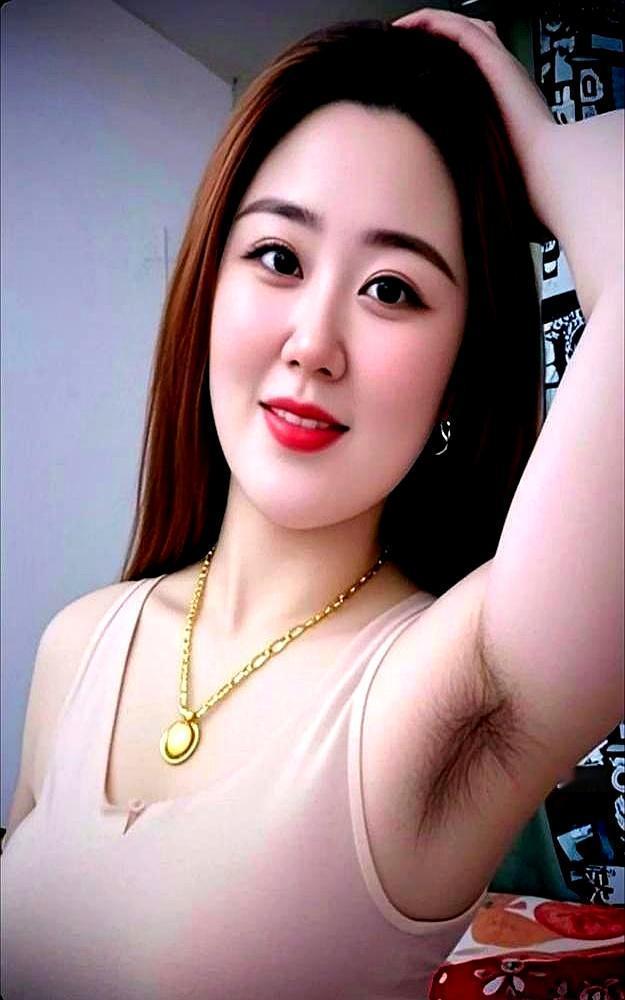 女明星腋下一根毛，事业全玩完。可当年李安却说，这玩意儿，性感疯了。
 
翻翻老照