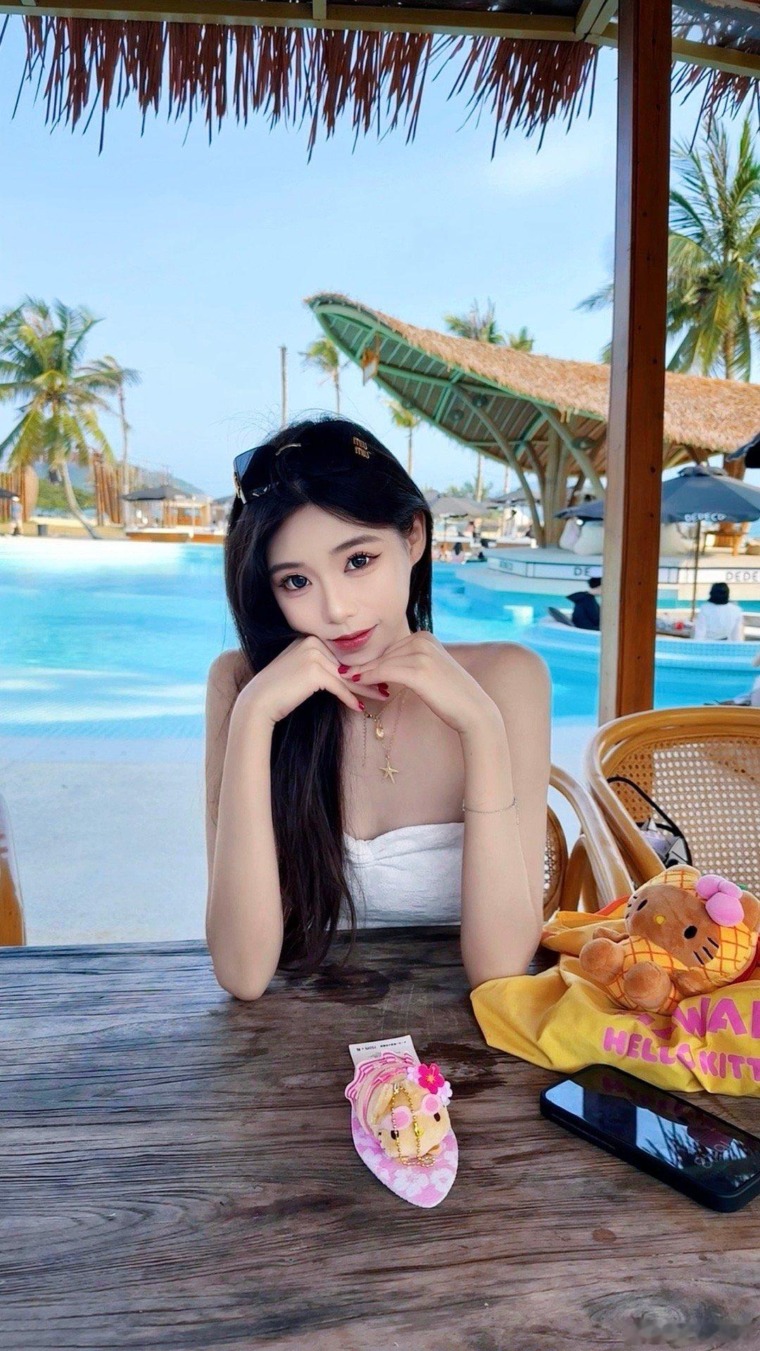 🏳️‍⚧️·𝓈𝓮𝒶𝓈𝒾𝒹𝓮  ​​​
