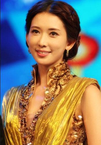 又一个吃饭砸锅的！曾被称为“国民女神”，在大陆赚得盆满钵满！
 
曾几何时，林志