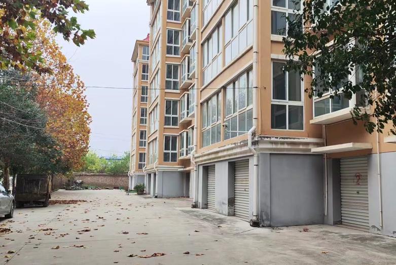 物业行业大洗牌：500强撤离+中小退场，业主该何去何从？

最近物业行业出大事了