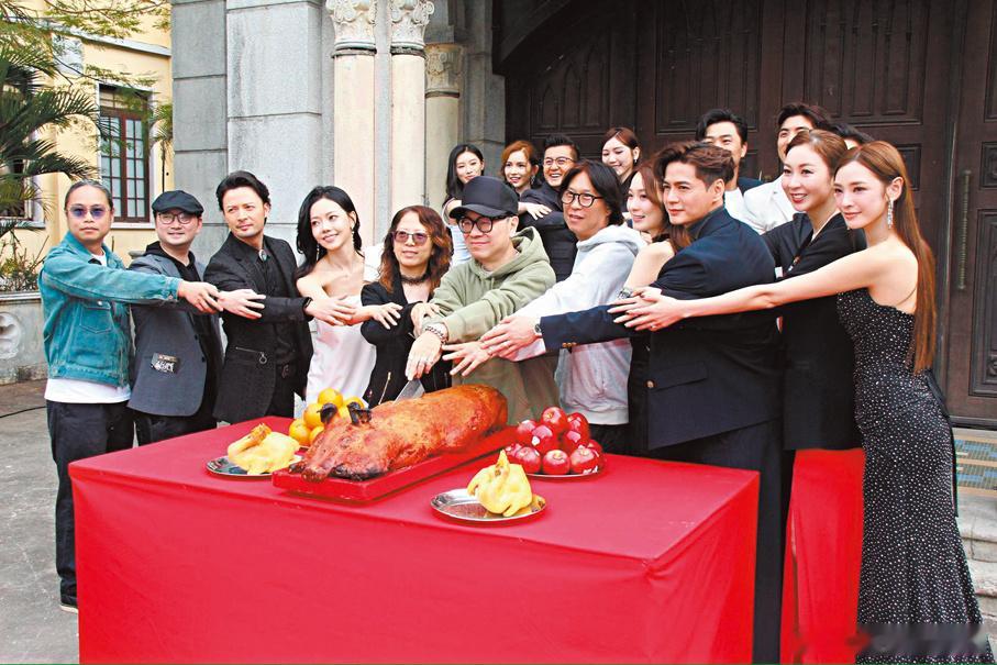 枱底丨鍾澍佳對劇集故事守口如瓶 透露将到内地、大马取景.羅子溢、蔡潔、陳楨怡、郭