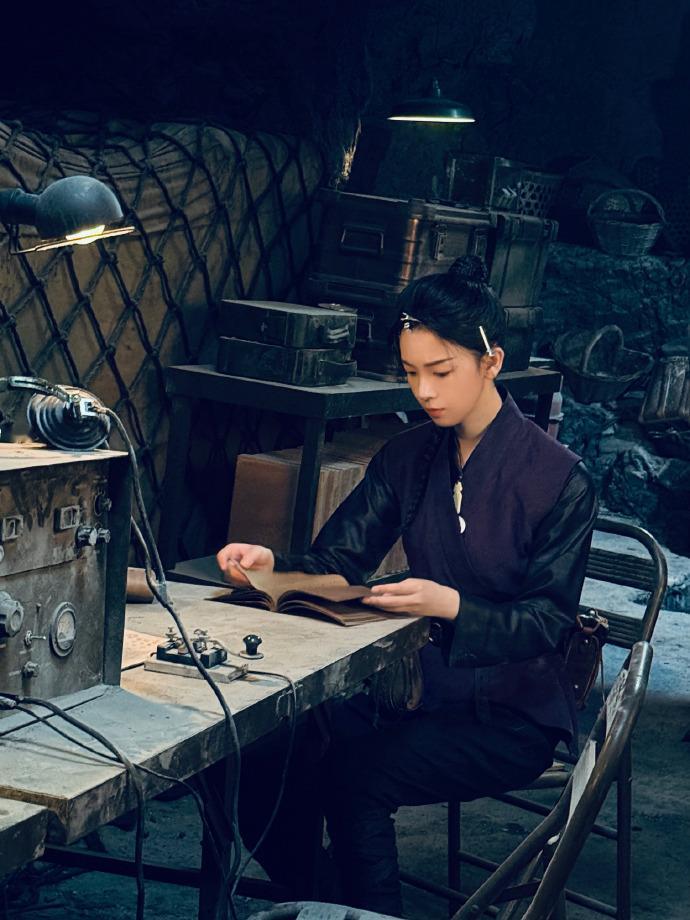 《九门》这部作品能够火，主要还是剧情跌宕起伏，让你想不到下一步，他们会发生什么事