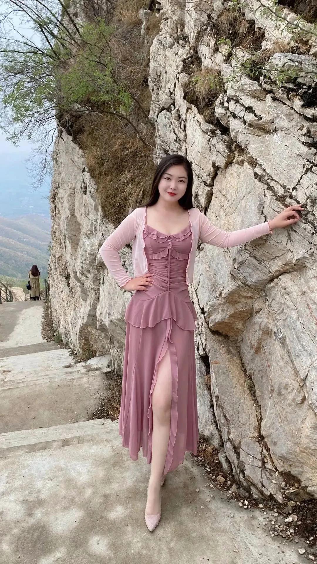 小仙女的五一假期结束了！那就愉快的和五一告个别把！美景自拍一波 出游打卡美女 假