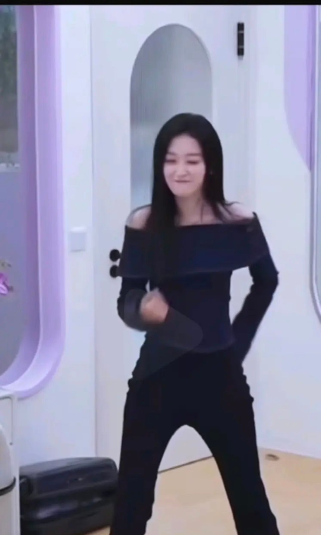 老萌是不是演子 第一眼就爱上瓜赵 然后立勇敢追爱人设心动的信号[超话] ​​​