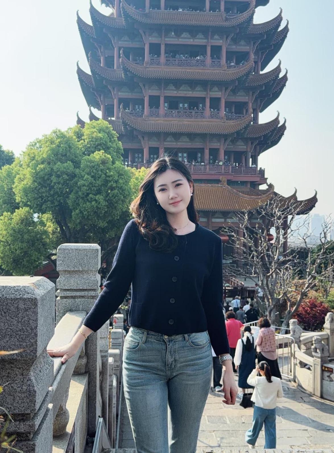 故人西辞黄鹤楼！