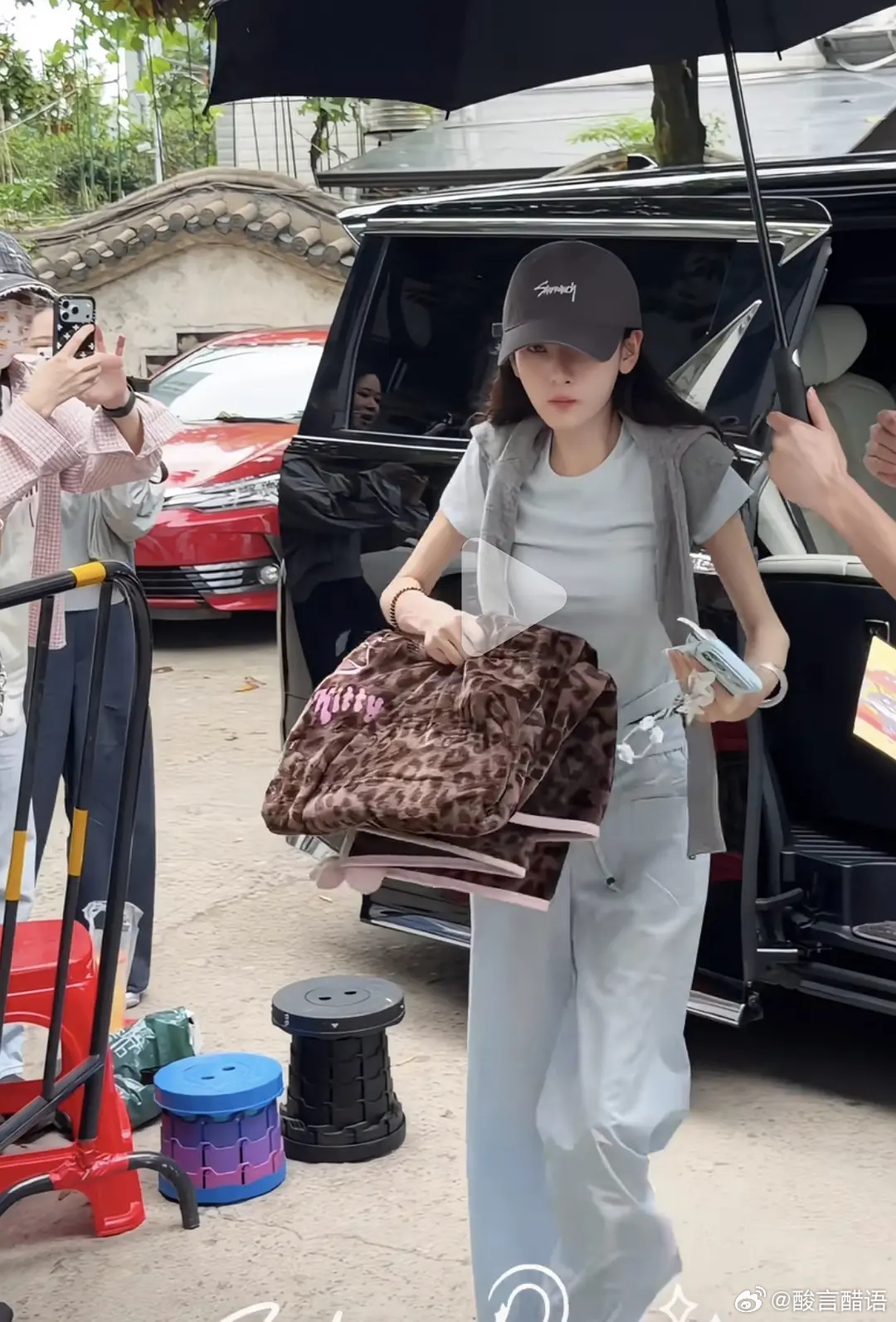 宋祖儿是不是得了厌食症？瘦成这种程度 