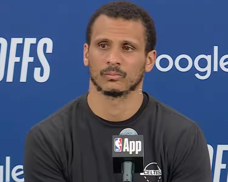 NBA季后赛首轮G5，凯尔特人今日主场97-113不敌76人，系列赛大比分3-2
