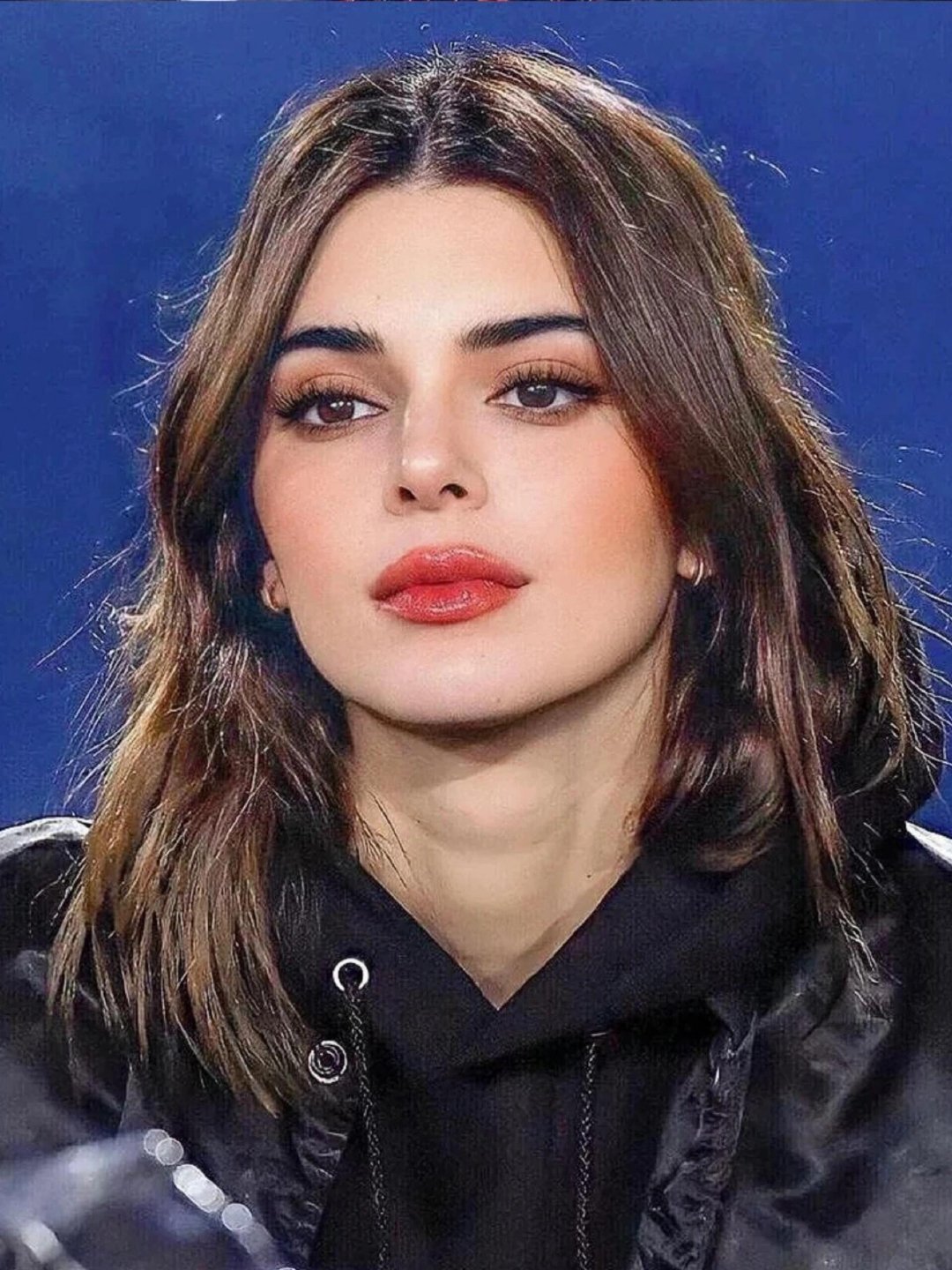 肯豆应该是家族里唯一没被卡戴珊化的人了吧 