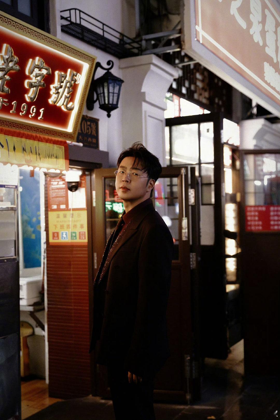 终于知道杜海涛是怎么瘦下来的 谁被杜海涛的运动强度惊到，魔性的跳操看着热闹，实际