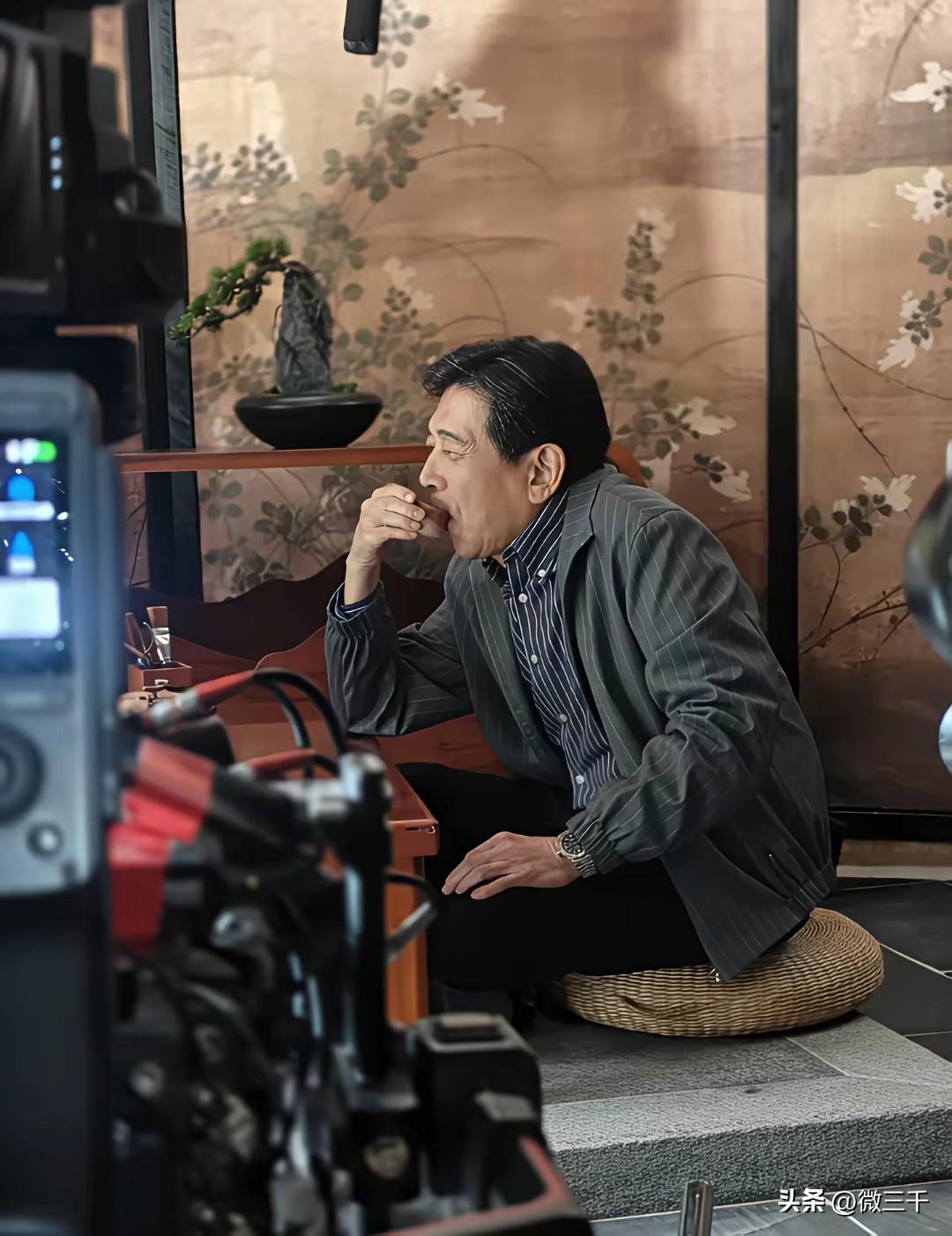 不要觉得做演员真好，根据剧本要求可以天天喝茶、按摩、泡澡之类的，其实那些都是做给