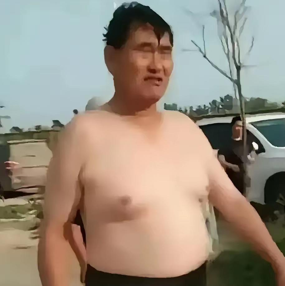 朱之文身为家喻户晓的草根歌唱家，凭着朴实歌声收获万千观众喜爱，艺术功底与底层劳动