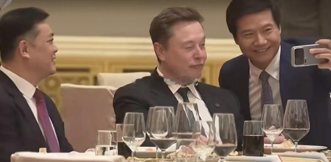 雷军说输给特斯拉不丢人小米YU7十个月交付23.2万辆，作为新军已属不易，1月登