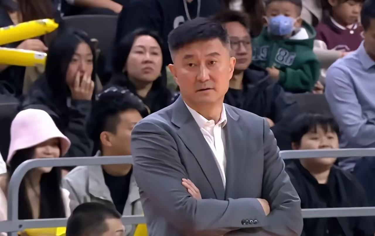 现在才发现杜锋带队接连输福建和山西是大智慧啊，只有这样才能是夺冠最有利的途径，也