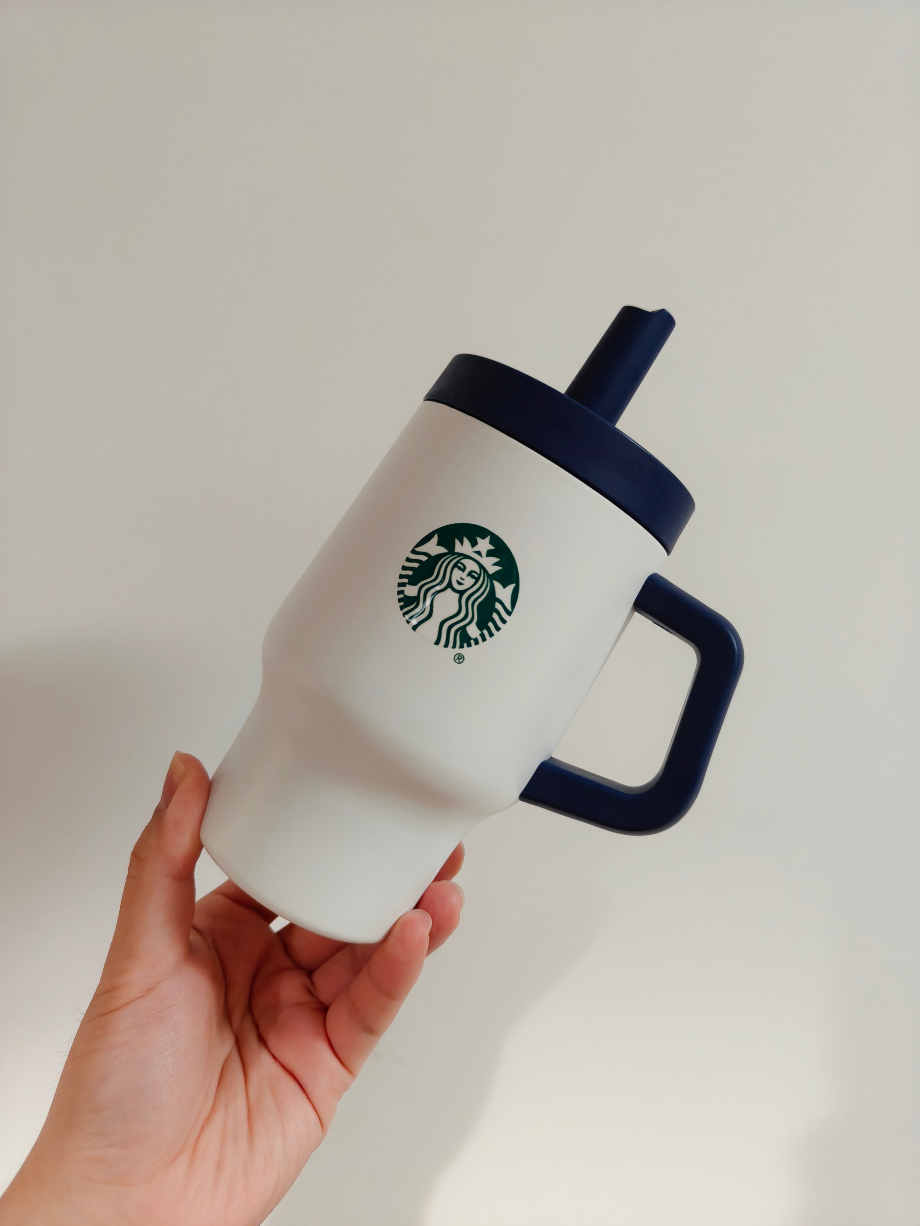 大老婆出差回来还给我带伴手礼 