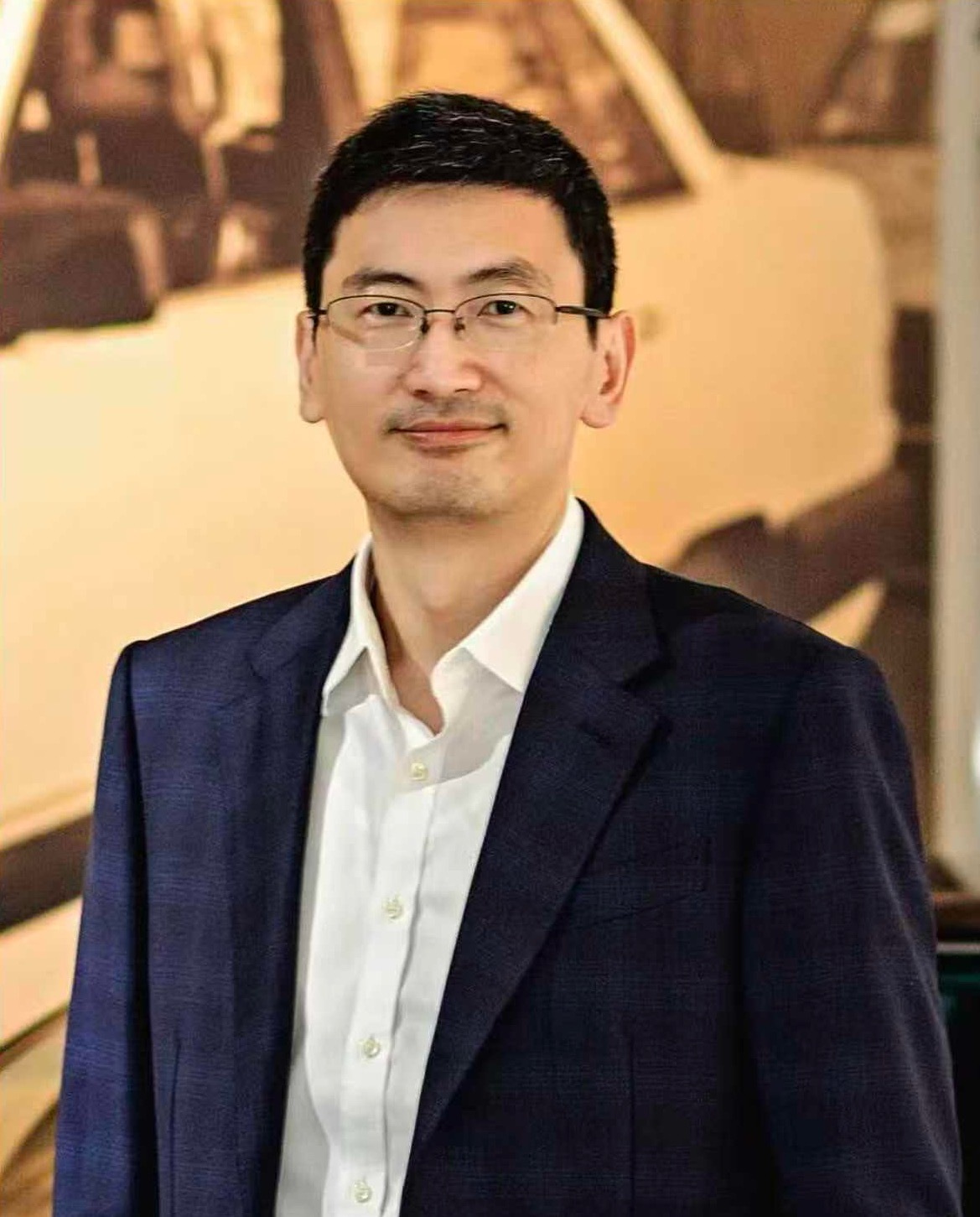 上汽大众 8月3日，上汽大众汽车有限公司宣布：原人事与组织执行副总经理吴赟接替陶