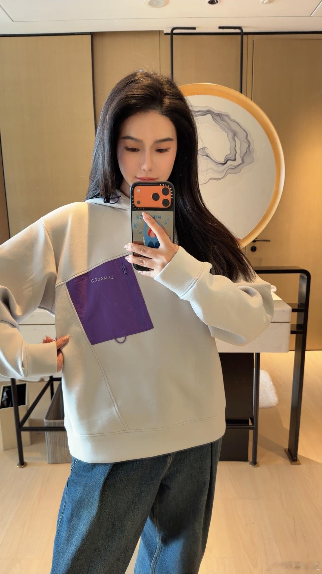 今日份ootd 领克车主共创卫衣！评论区晒晒你的领克汽车🚘这件卫衣我送你 杭州