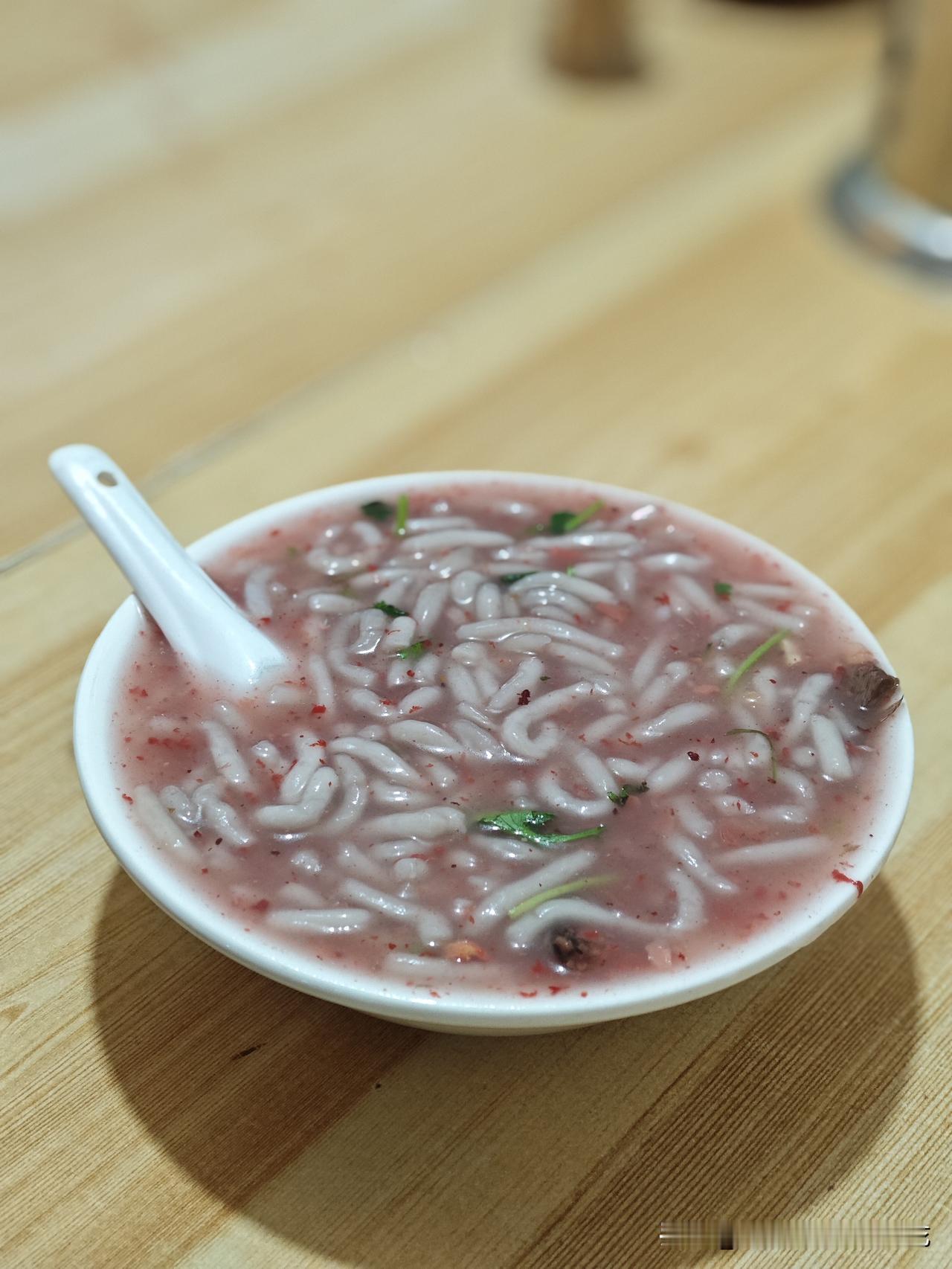 去了一趟屏南城区，吃了个芋头面，没有踩雷[灵光一闪][灵光一闪]。
离开的时候发