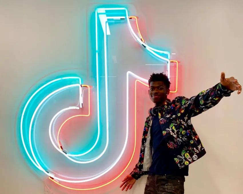 加拿大TikTok禁令被推翻

1月21日，加拿大联邦法院推翻了加拿大特鲁多政府