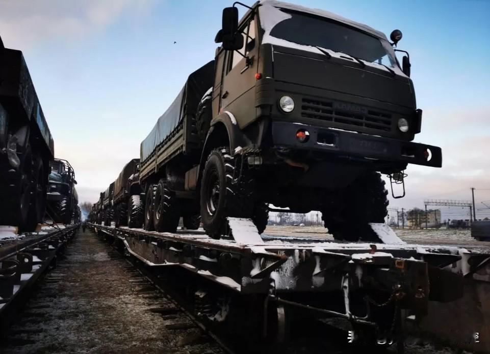 俄国防部1月9日发布通报：
    作为对乌克兰无人机恐袭俄罗斯总统官邸的回应，