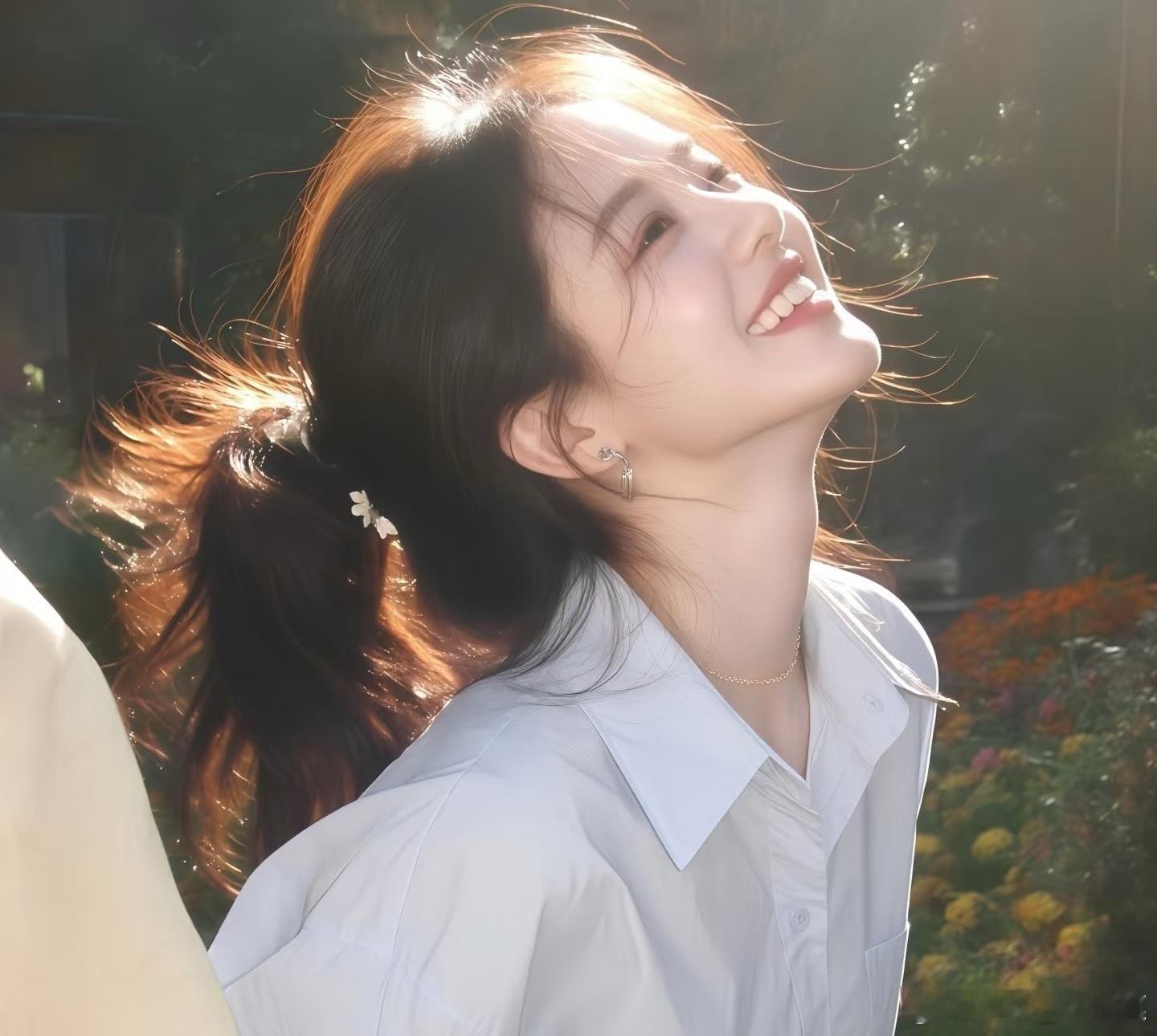 𝑾𝒆𝑪𝒉𝒂𝒕女头｜小众氛围感｜女生头像｜氛围感头|美女头像 