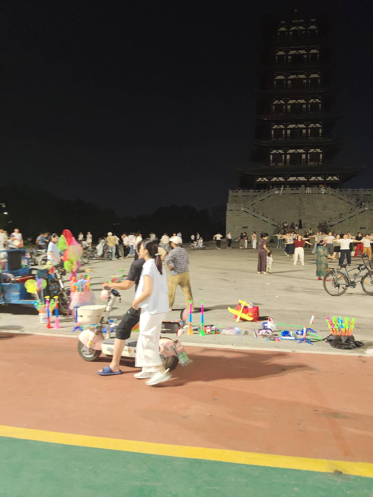 夏日生活打卡季这里的西湖不是杭州的西湖