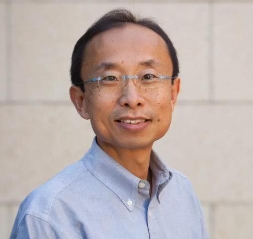 台积电 前副总裁黄汉森曾在采访中表示：任何技术领域，只要每当中国团队进入时，其他